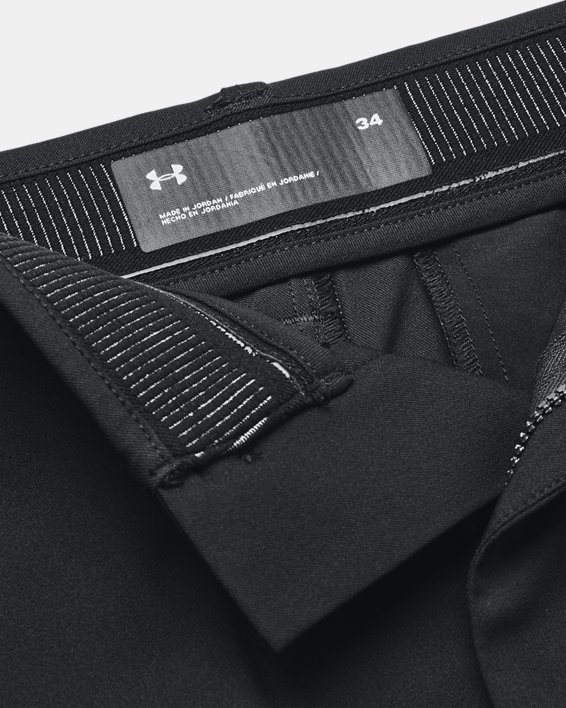 男士UA Iso-Chill短褲, Black, pdpMainDesktop image number 4